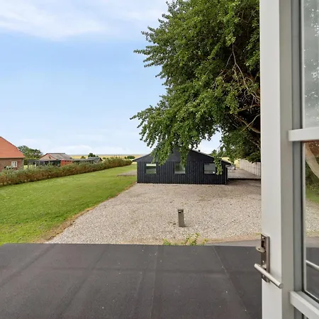 Cozy With A View Of The North Sea Villaer *
