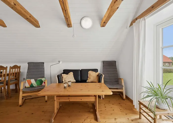 Cozy With A View Of The North Sea Villa