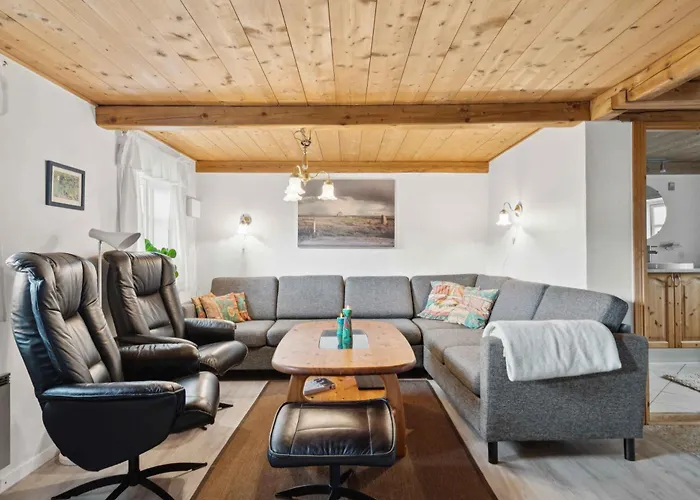 Villa Cozy With A View Of The North Sea